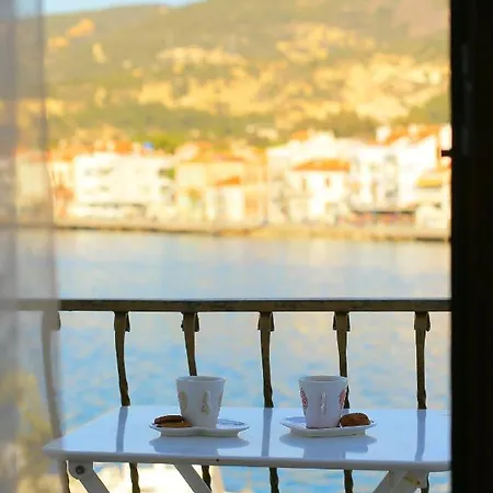 Huri & Nuri (adults Only)