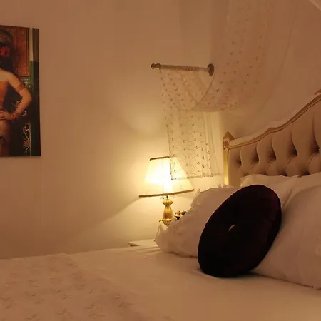 Huri & Nuri (adults Only) Фоча