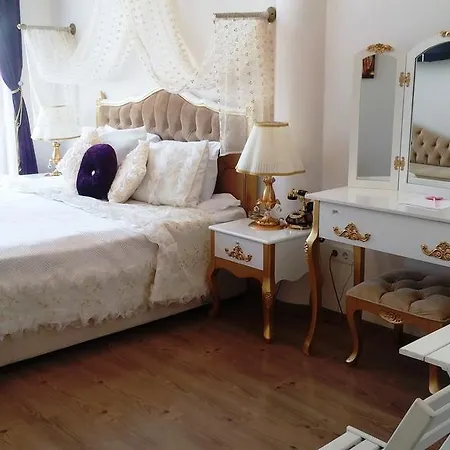 Отель Huri & Nuri (adults Only) 3*