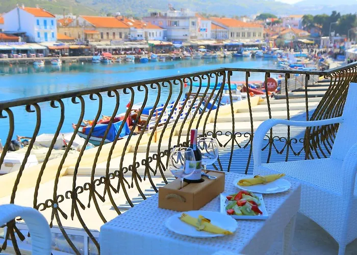 Huri & Nuri (adults Only)