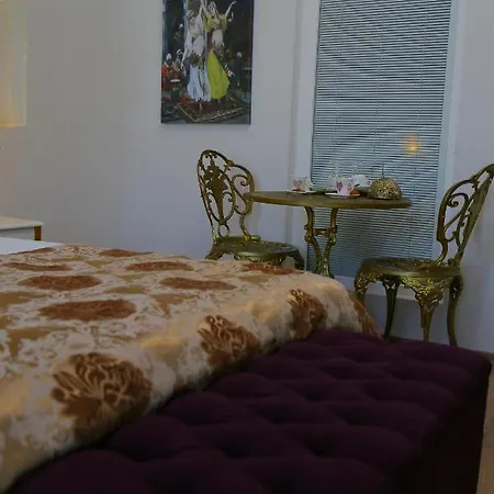 Huri & Nuri (adults Only) 3* Foça