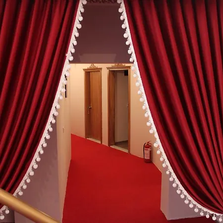 Huri & Nuri (adults Only)