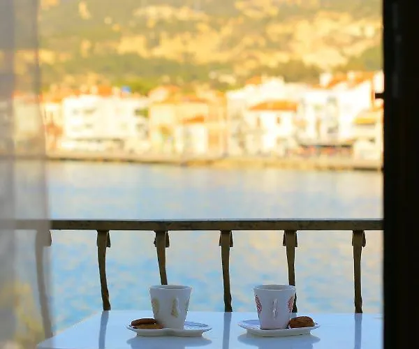 Huri & Nuri (adults Only)