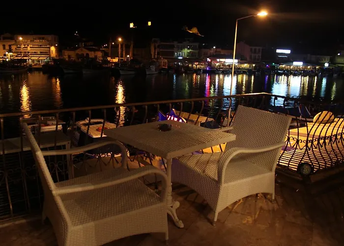 Huri & Nuri (adults Only)